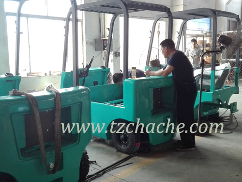 電動(dòng)堆高車